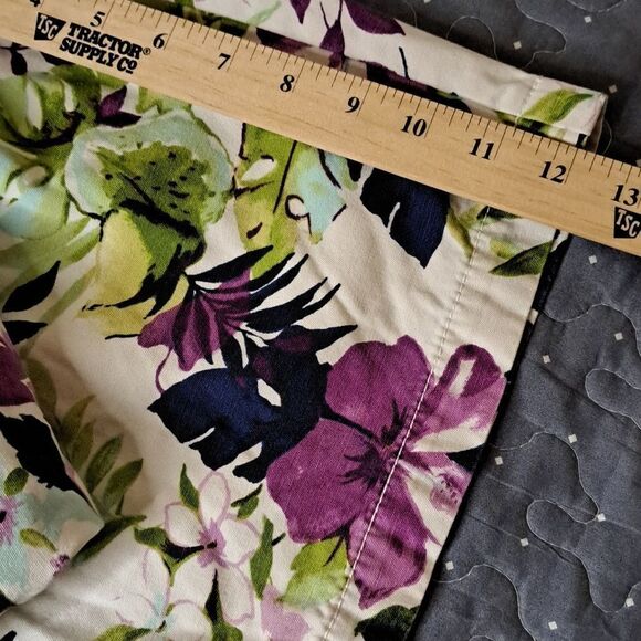 Caribbean Joe floral bermuda shorts size 14 - Picture 4 of 4